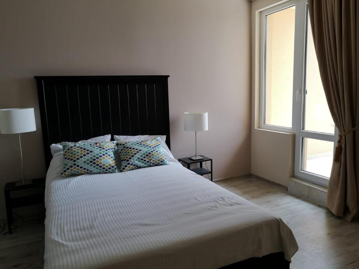 Aparthotel Flora Beach Private à Pomorie Extérieur photo