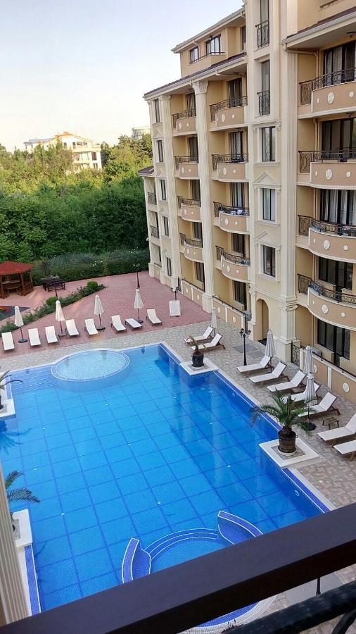 Aparthotel Flora Beach Private à Pomorie Extérieur photo