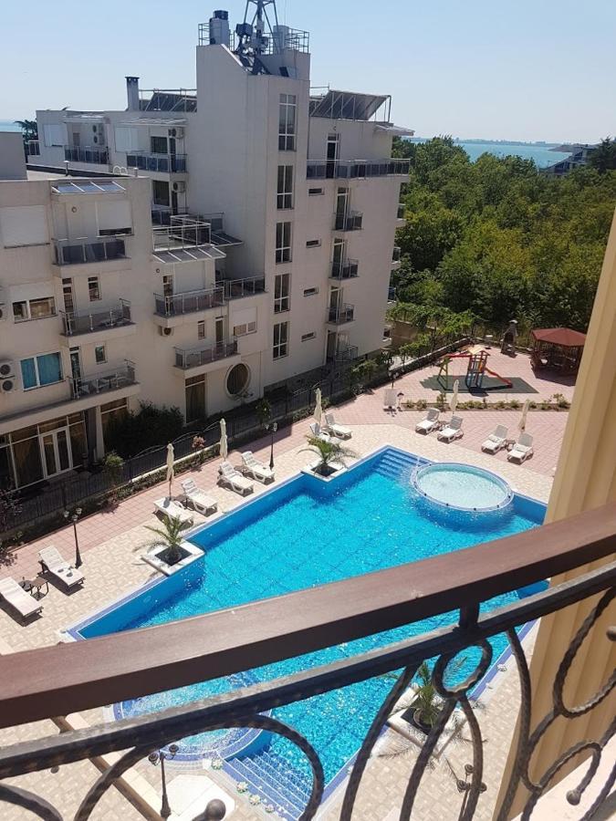 Aparthotel Flora Beach Private à Pomorie Extérieur photo