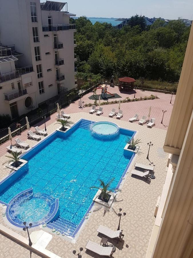 Aparthotel Flora Beach Private à Pomorie Extérieur photo