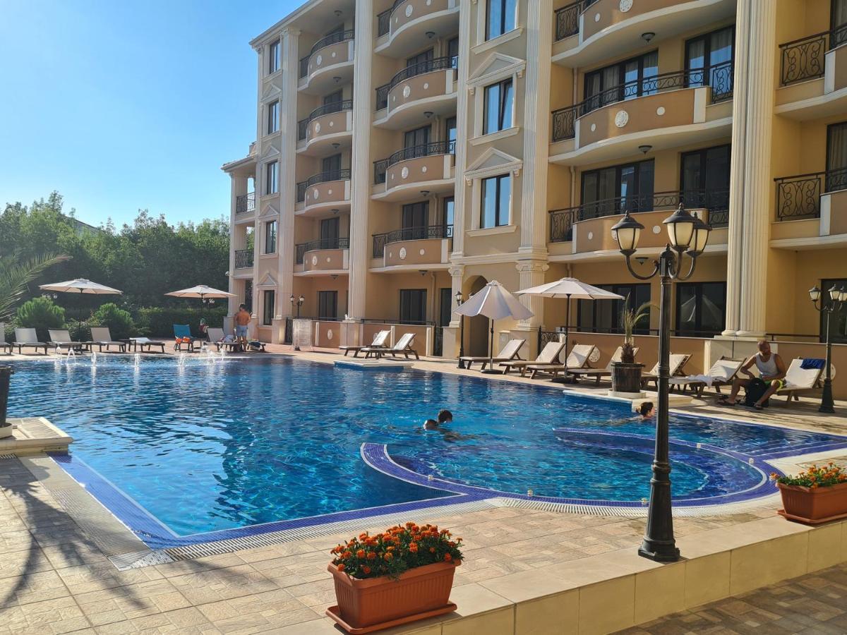 Aparthotel Flora Beach Private à Pomorie Extérieur photo