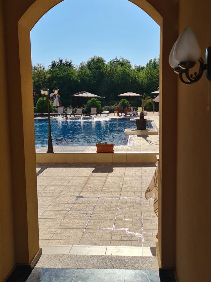 Aparthotel Flora Beach Private à Pomorie Extérieur photo