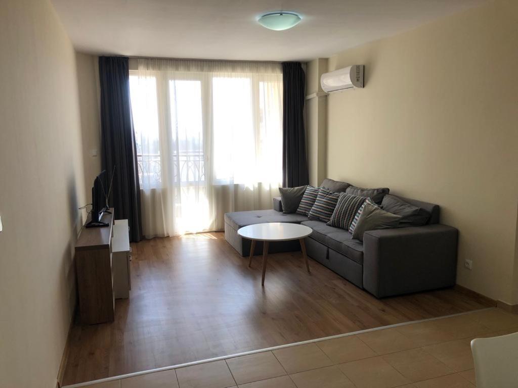Aparthotel Flora Beach Private à Pomorie Extérieur photo