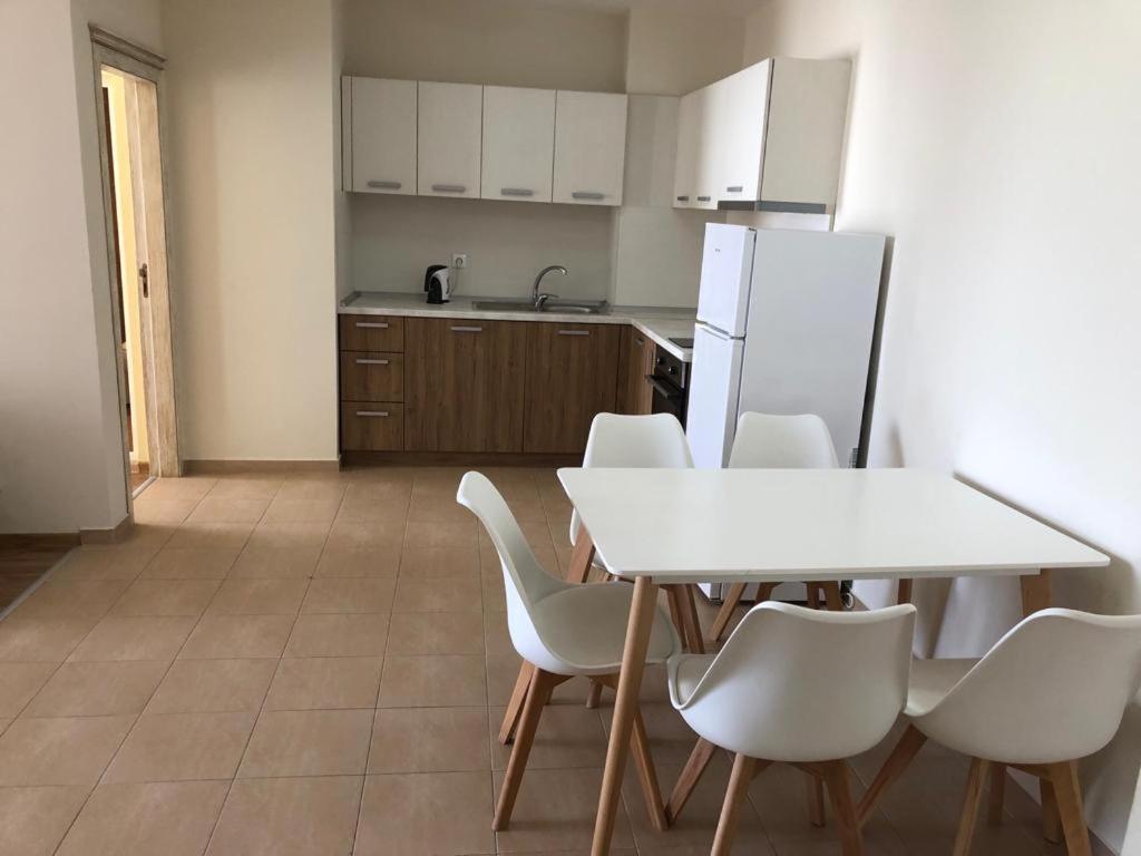 Aparthotel Flora Beach Private à Pomorie Extérieur photo
